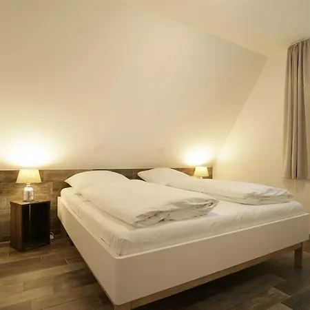 Schatzkiste Reetdachhaus Vakantiehuis *