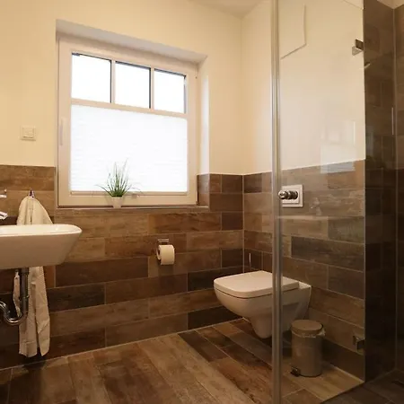 Vakantiehuis Schatzkiste Reetdachhaus *